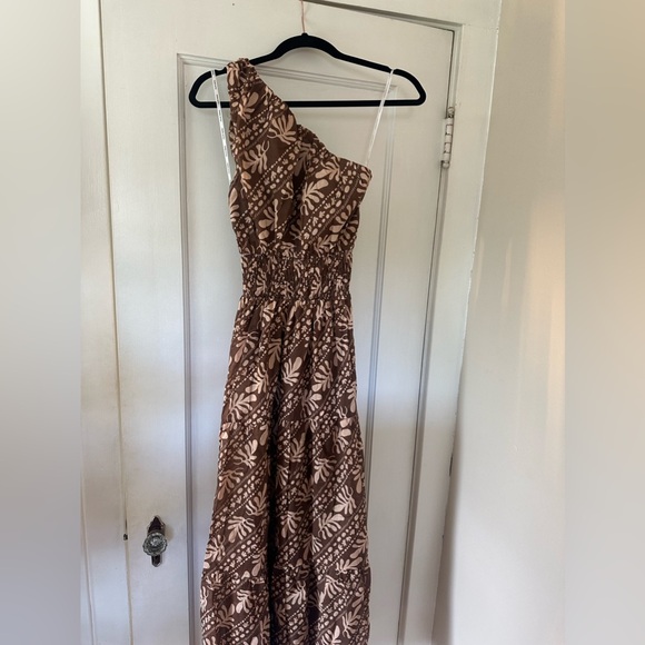 Charlie Holiday - One Shoulder Maxi - Size S NWT - Picture 5 of 10